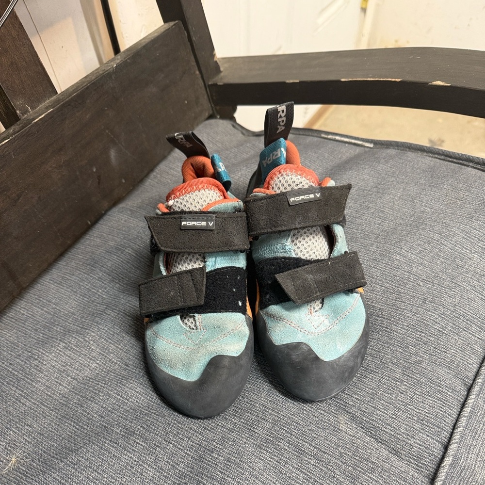 Scarpa Climbing Shoes 36 EU